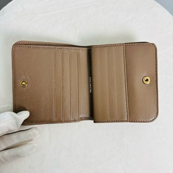 Balenciaga Signature BB Monogram Tan Brown Small Compact Wallet - Picture 7 of 11